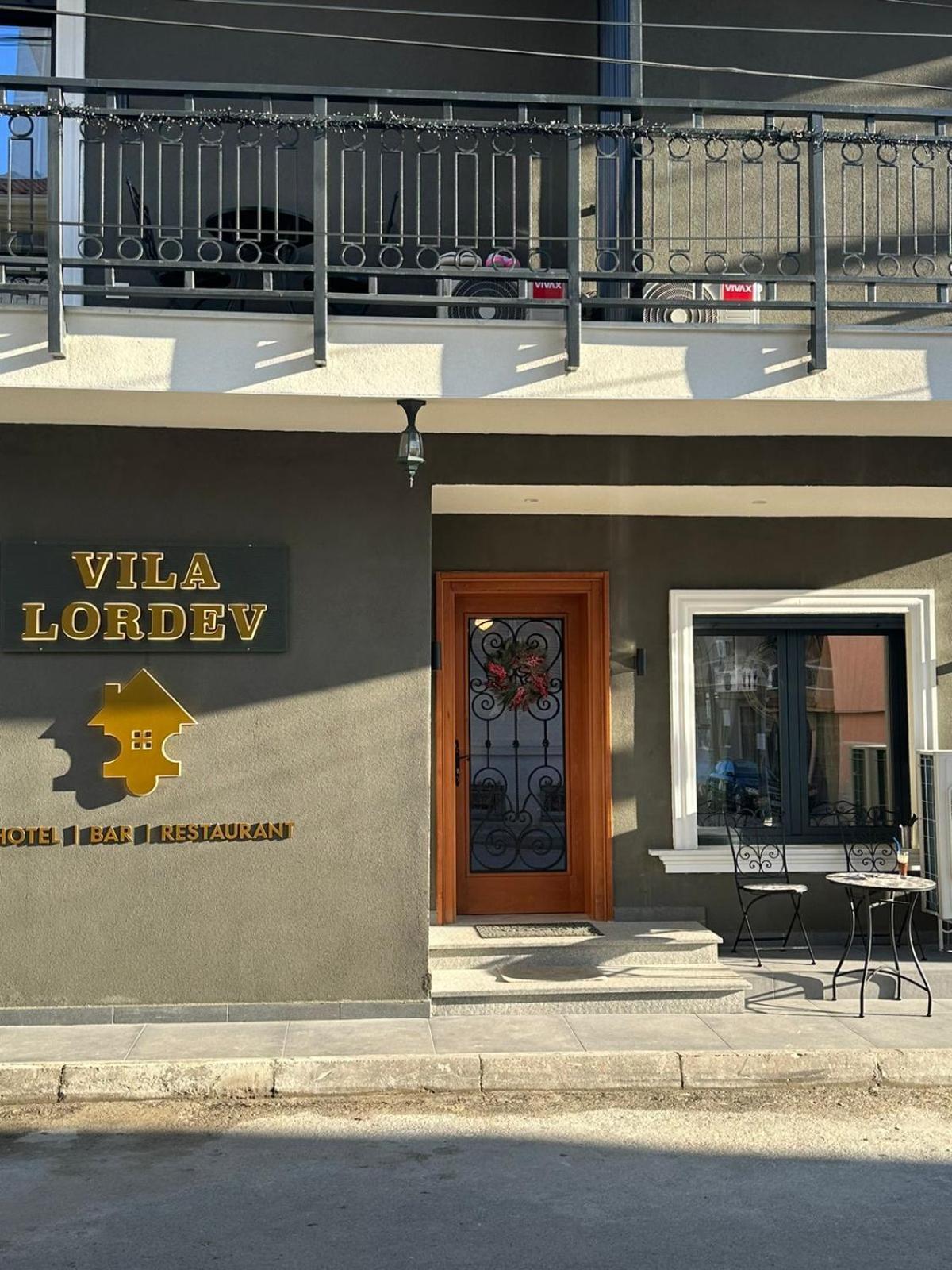 Vila Lordev Korce Exterior foto